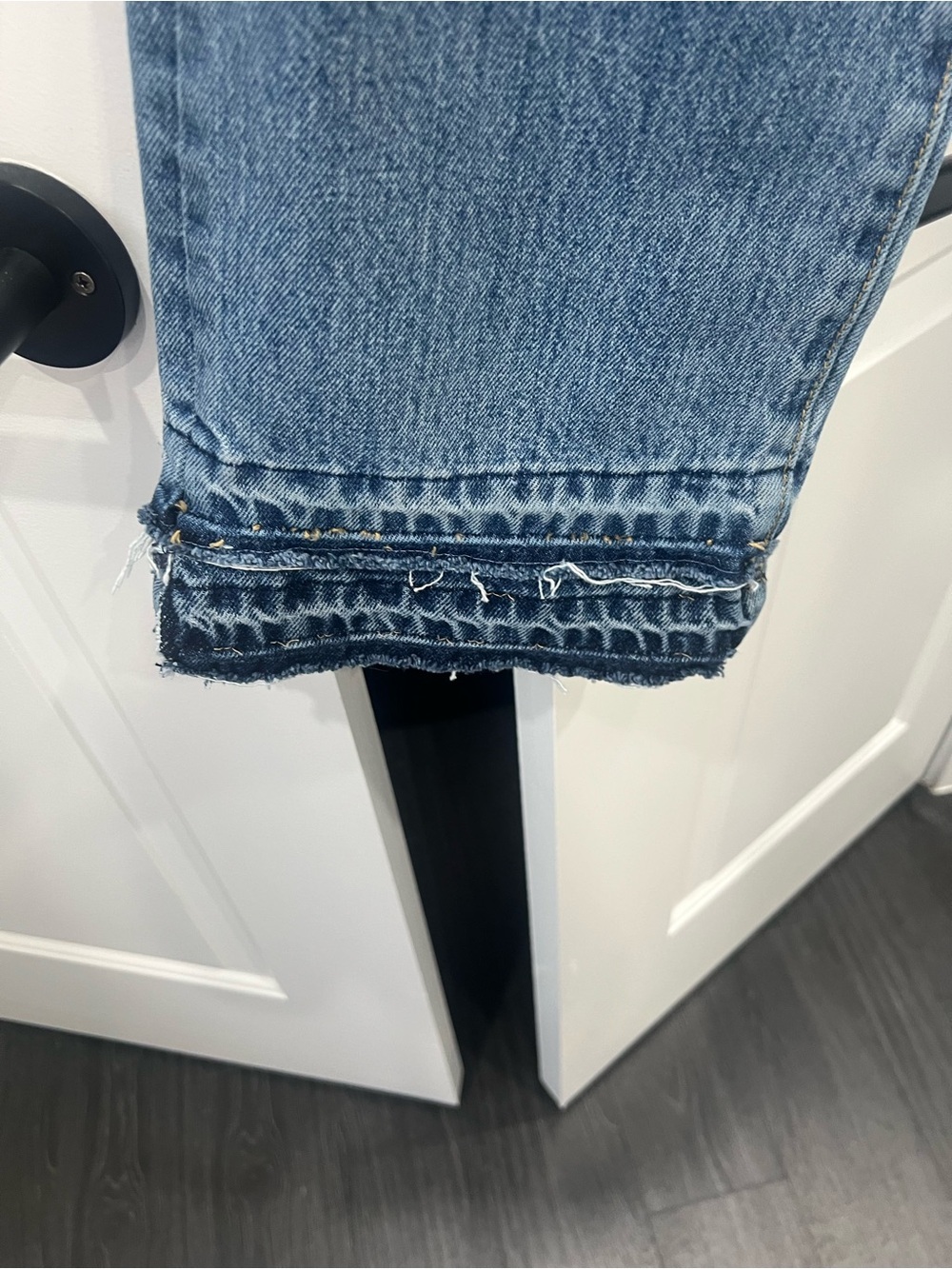 Women's Levi’s Light Blue Distressed Patch Jeans Creator of the jeans IAMMI - Picture 4 of 16